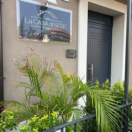La Casa Di Sese Πανσιόν *